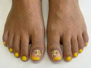 Tips on Toes (2 Big Toes)